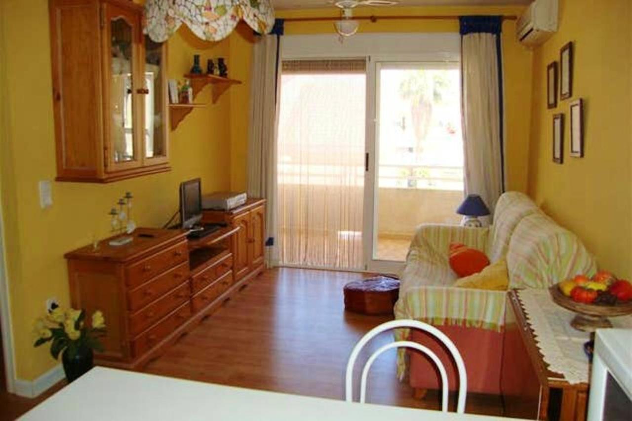 Apartment One Bedroom At 100 M Away From The With Furnished Terrace